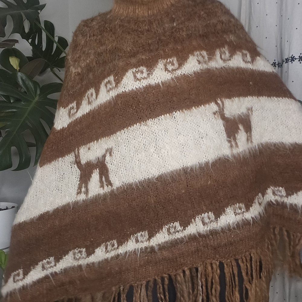 70s Vintage Alpaca Wool Knit Poncho with Fringe Brown & Cream Boho Festival - Picture 5 of 7